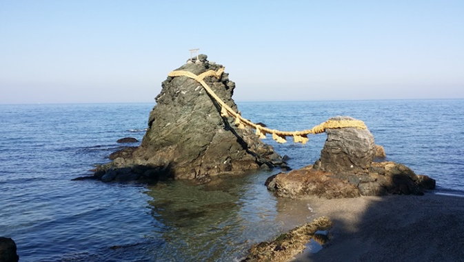 夫婦岩