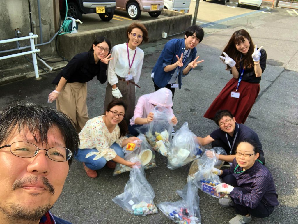 【10月】敷地外清掃