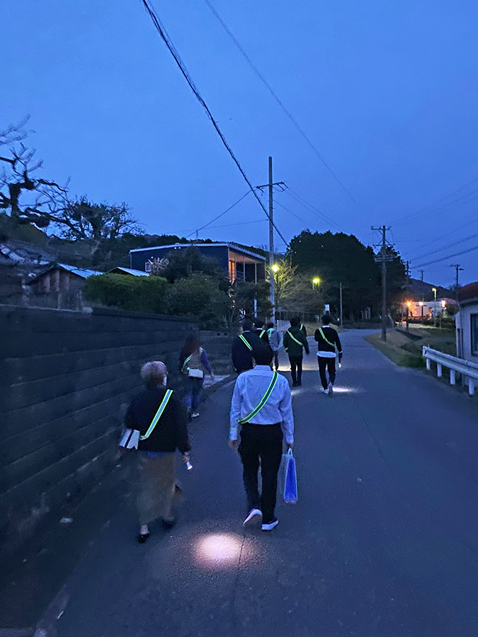 地域貢献委員会で、『区内防犯パトロール』を実施しました！